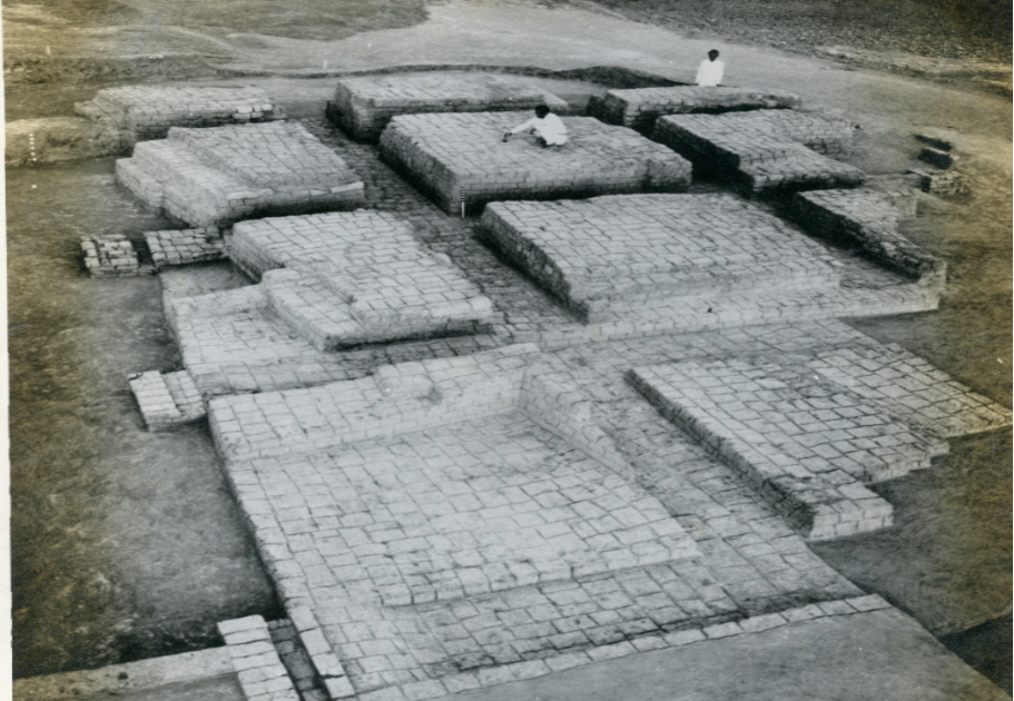 Lower town excavation, 1961